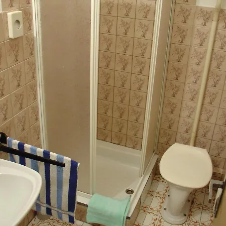 Guest house Mala Pariz *